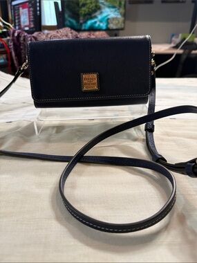 Dooney & Bourke Black Pebble Leather Crossbody Wallet